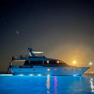 Riti Yacht Bateau-hôtel